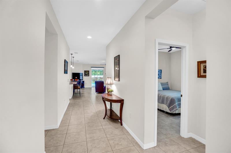 Image 26 of 36 For 166 Port Royal Ct