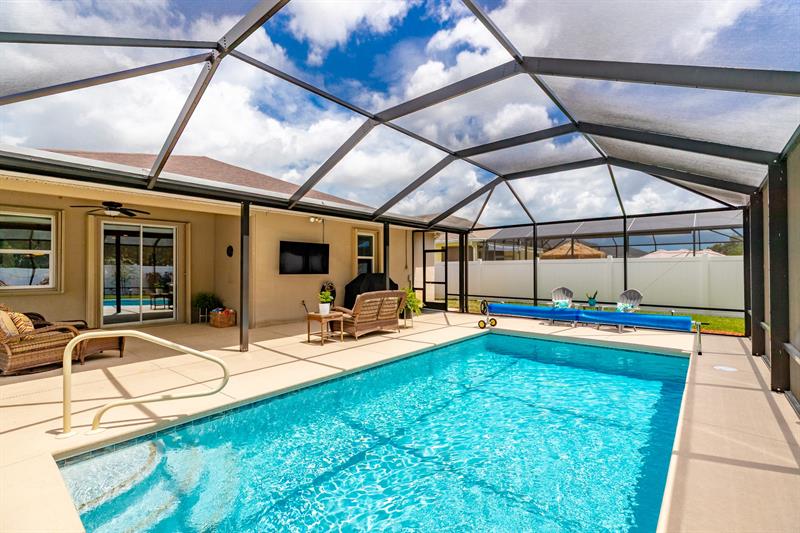 Image 9 of 36 For 166 Port Royal Ct