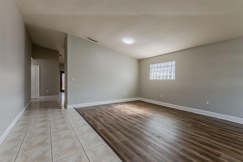 Image 16 of 40 For 14739 38th St