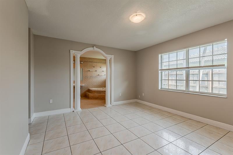Image 20 of 40 For 14739 38th St