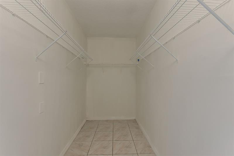 Image 25 of 40 For 14739 38th St