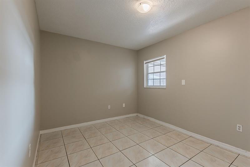 Image 26 of 40 For 14739 38th St
