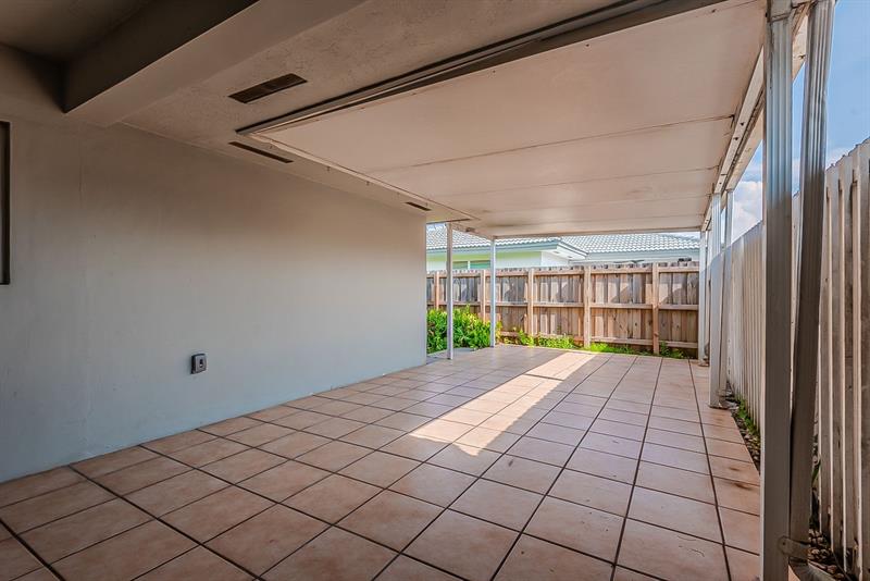 Image 34 of 40 For 14739 38th St