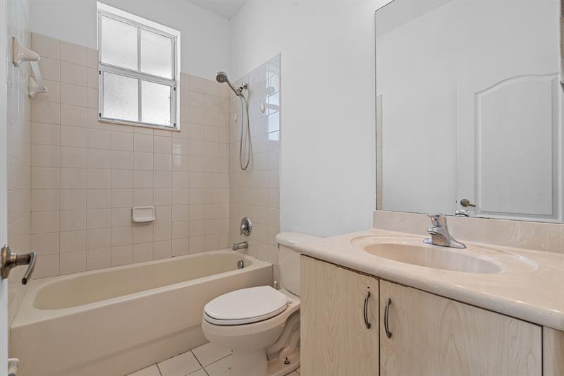 Image 33 of 38 For 1026 30th Ave