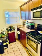 Image 3 of 33 For 9230 Lagoon Pl  103