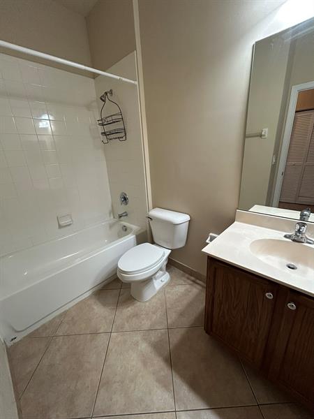 Image 18 of 24 For 9065 Plymouth Pl  9065