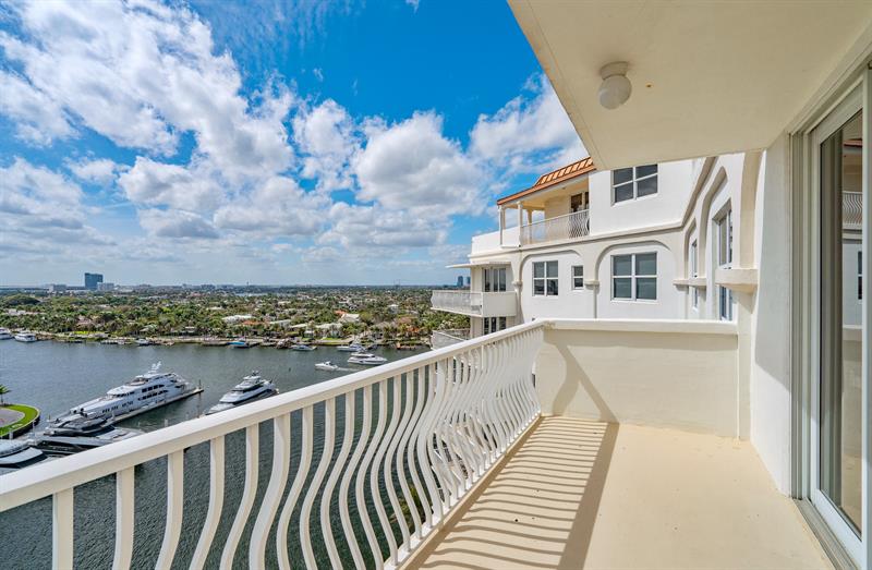 Image 13 of 72 For 1 Las Olas Circle  1501