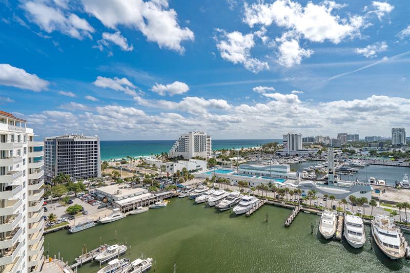 Image 7 of 72 For 1 Las Olas Circle  1501