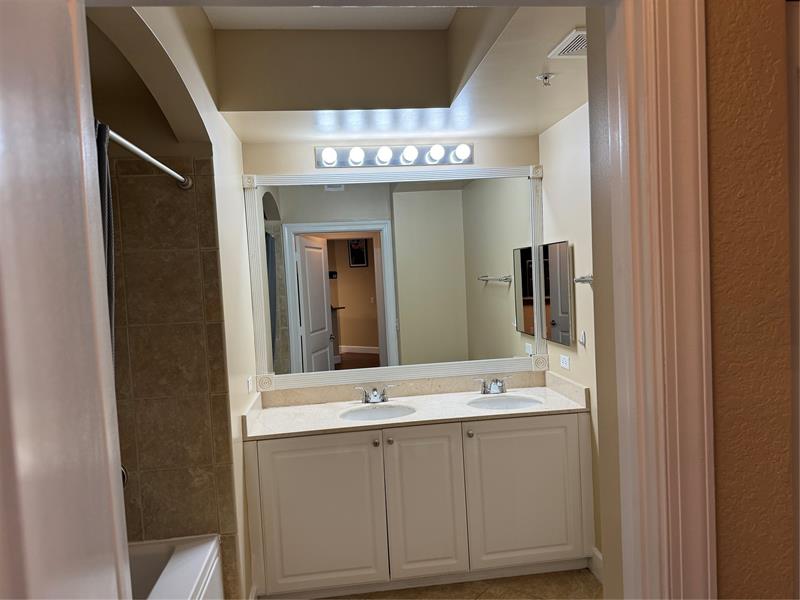 Image 13 of 21 For 2103 Renaissance Way  2103