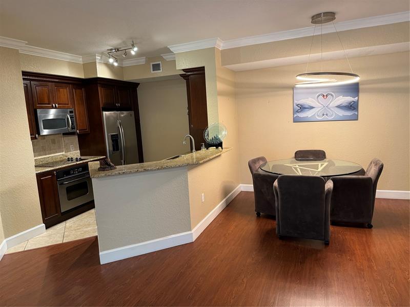 Image 5 of 21 For 2103 Renaissance Way  2103