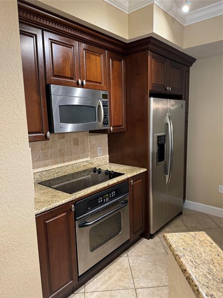 Image 7 of 21 For 2103 Renaissance Way  2103