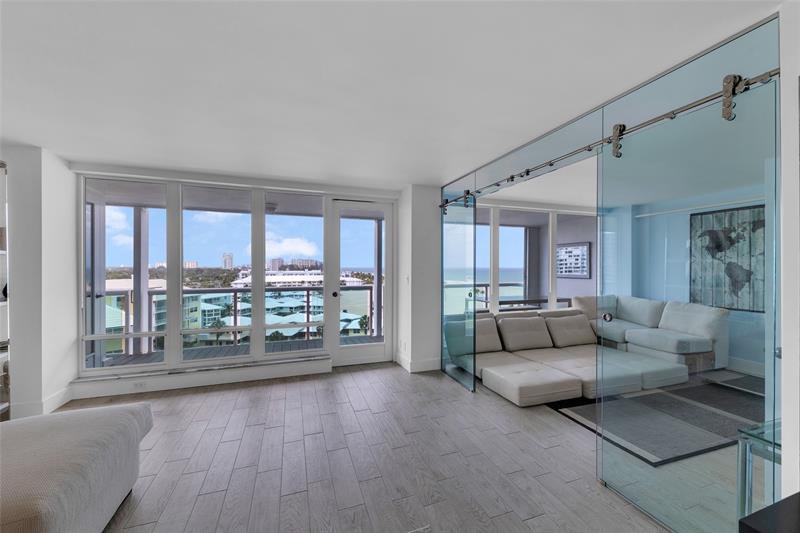 Image 11 of 27 For 2100 Ocean Ln  709