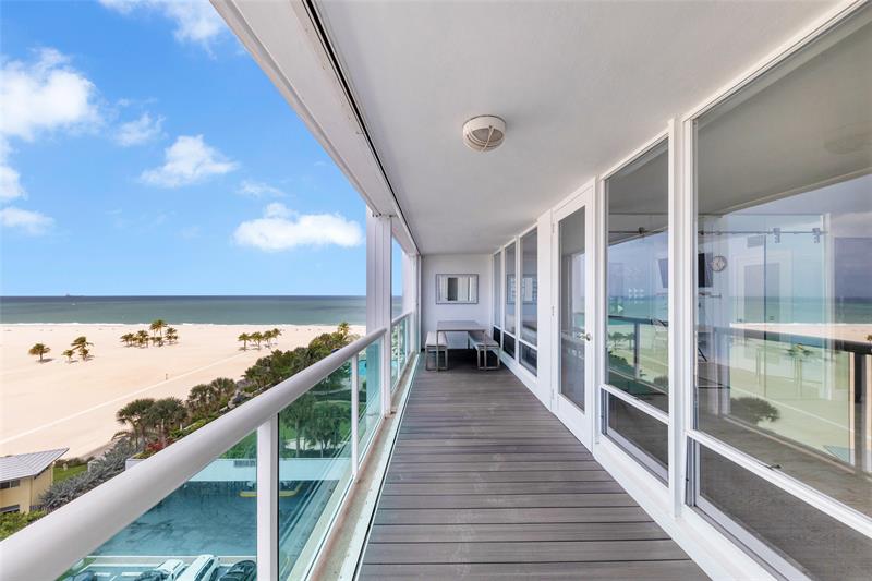 Image 8 of 27 For 2100 Ocean Ln  709