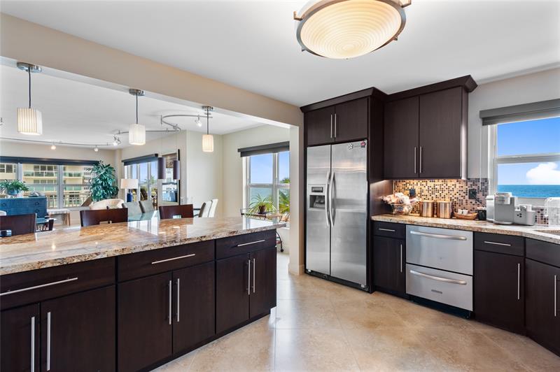 Image 10 of 51 For 3850 Galt Ocean Dr  311