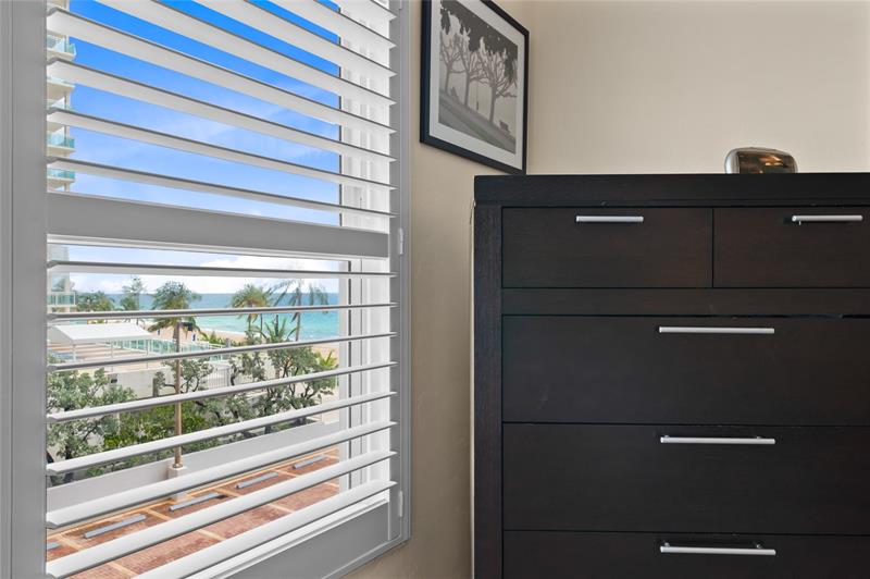 Image 21 of 51 For 3850 Galt Ocean Dr  311