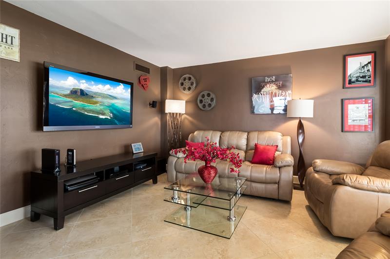 Image 30 of 51 For 3850 Galt Ocean Dr  311