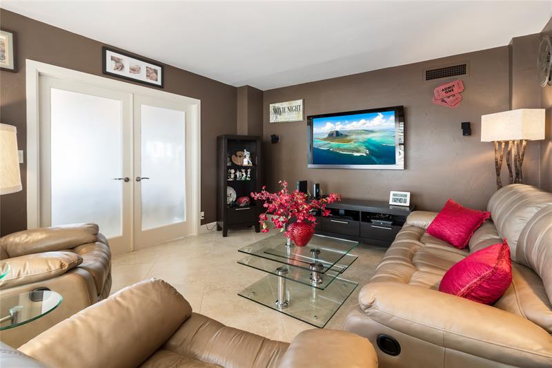 Image 31 of 51 For 3850 Galt Ocean Dr  311