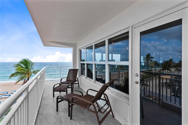 Image 34 of 51 For 3850 Galt Ocean Dr  311