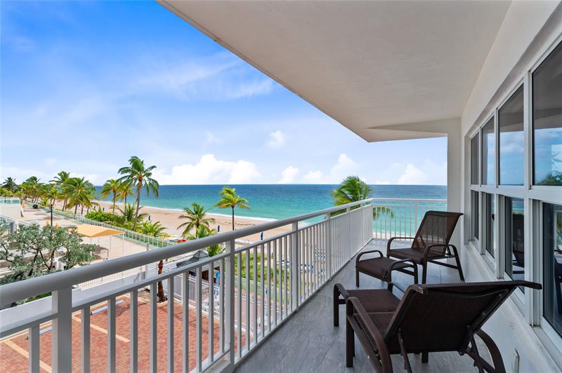 Image 38 of 51 For 3850 Galt Ocean Dr  311