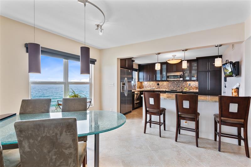 Image 9 of 51 For 3850 Galt Ocean Dr  311