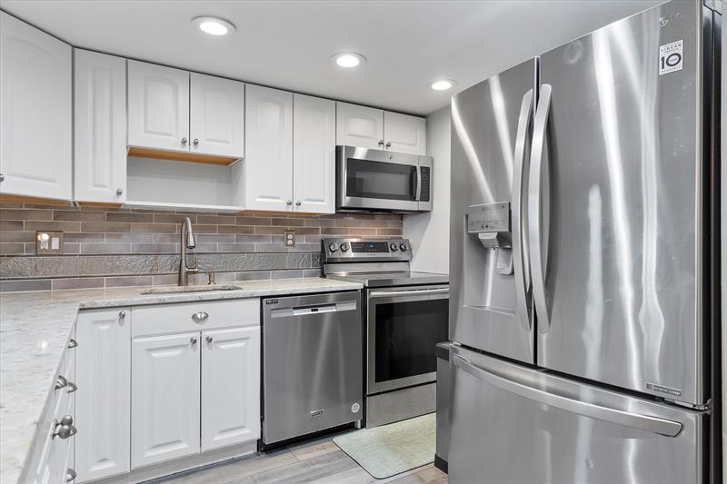 Image 15 of 28 For 1759 80th Ave  F