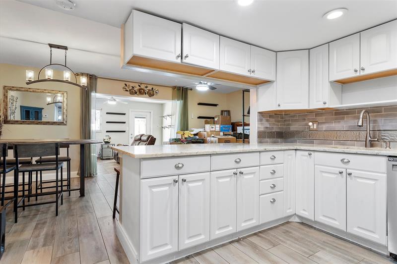 Image 8 of 28 For 1759 80th Ave  F