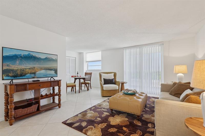 Image 10 of 56 For 5700 2nd Ave  704