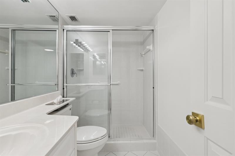 Image 23 of 56 For 5700 2nd Ave  704