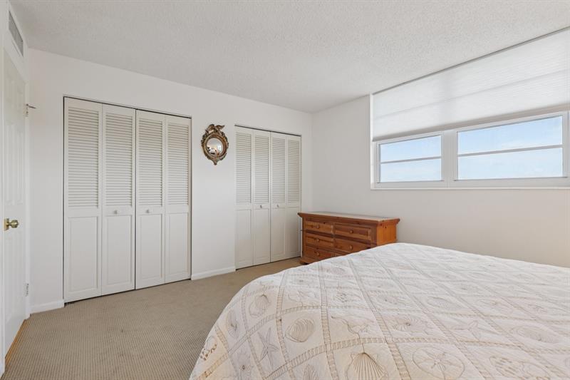 Image 26 of 56 For 5700 2nd Ave  704