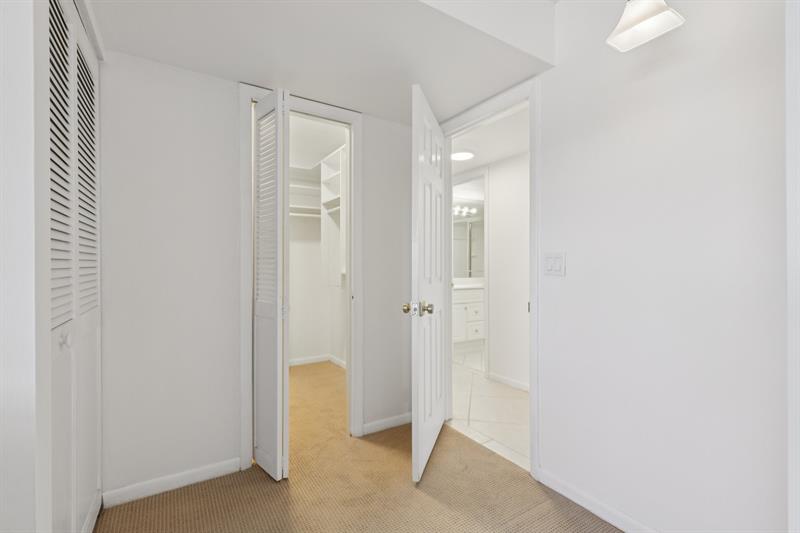 Image 39 of 56 For 5700 2nd Ave  704