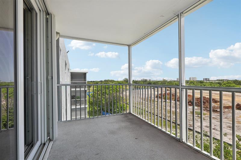 Image 40 of 56 For 5700 2nd Ave  704