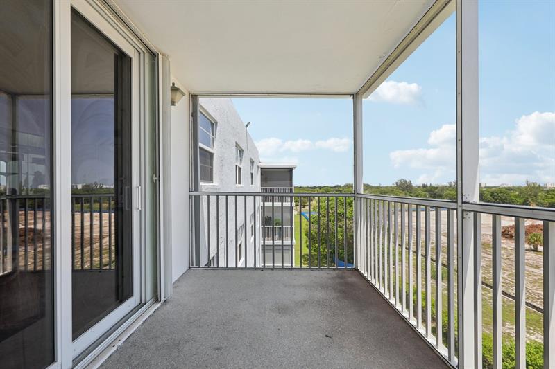 Image 45 of 56 For 5700 2nd Ave  704