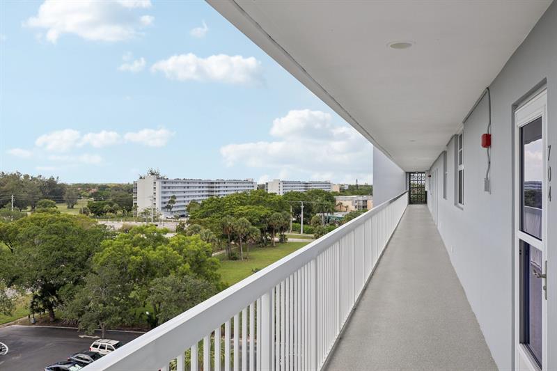 Image 47 of 56 For 5700 2nd Ave  704