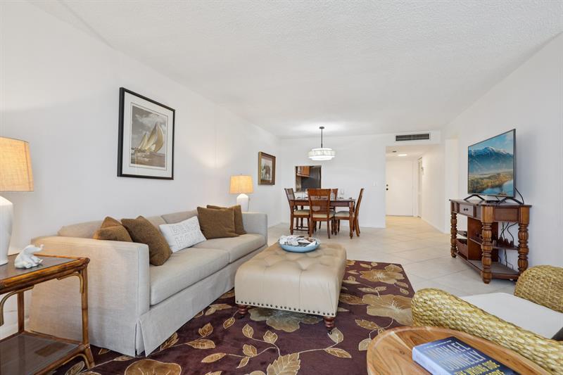 Image 9 of 56 For 5700 2nd Ave  704