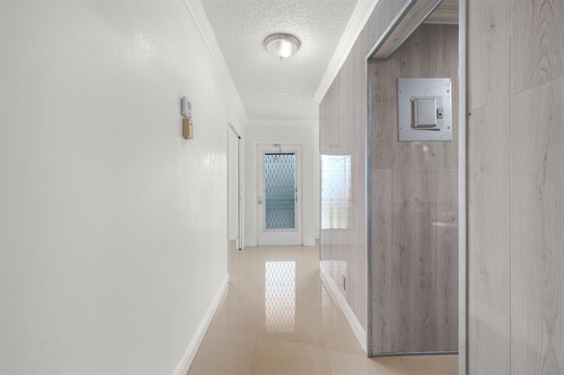 Image 5 of 22 For 2601 Red Hibiscus Blvd  102