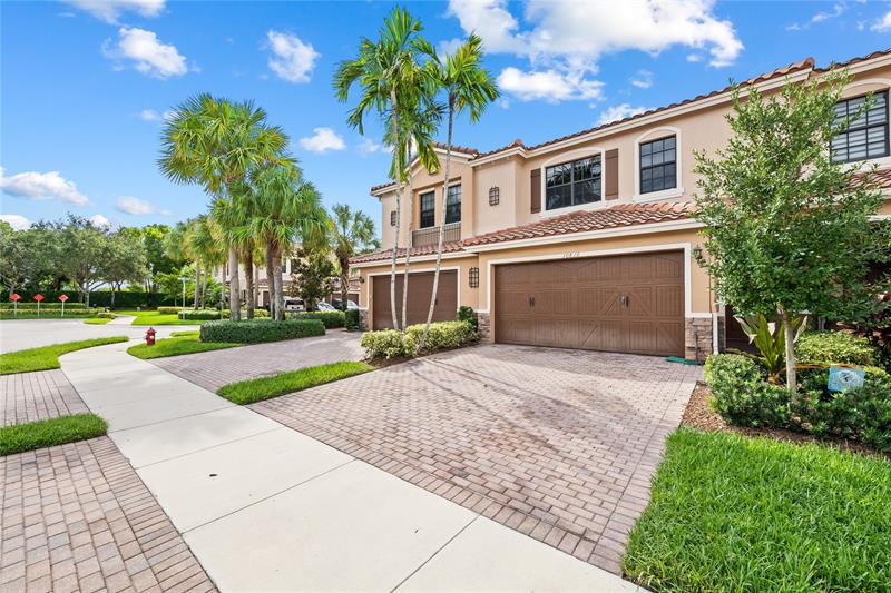 Details for 10810 74th Dr, Parkland, FL 33076