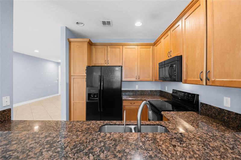 Image 7 of 25 For 10810 74th Dr
