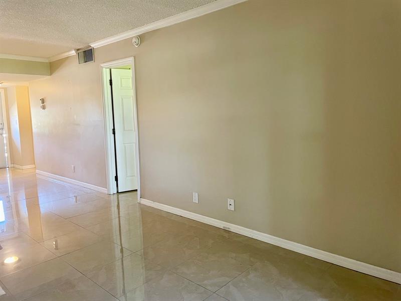 Image 13 of 34 For 608 Natura Blvd  109