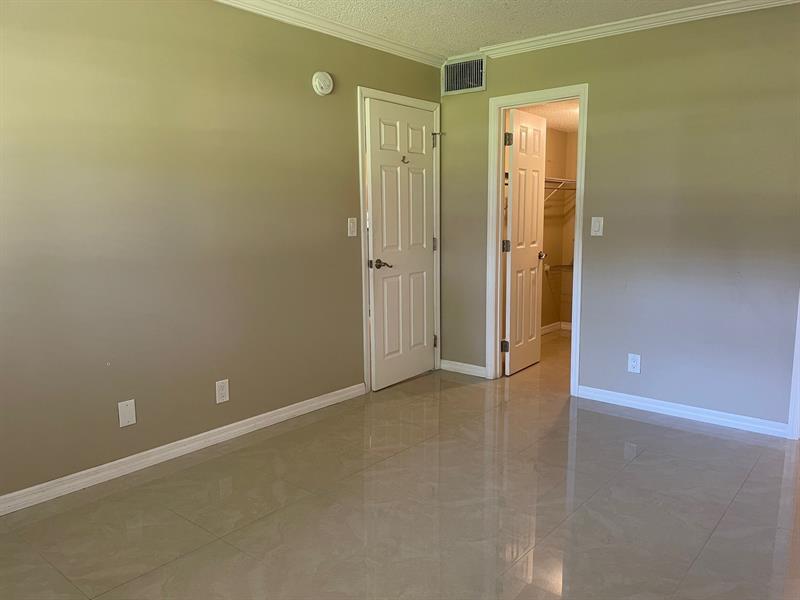 Image 16 of 34 For 608 Natura Blvd  109