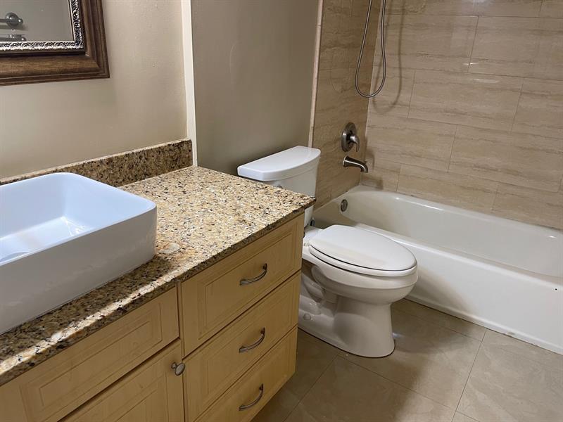 Image 22 of 34 For 608 Natura Blvd  109