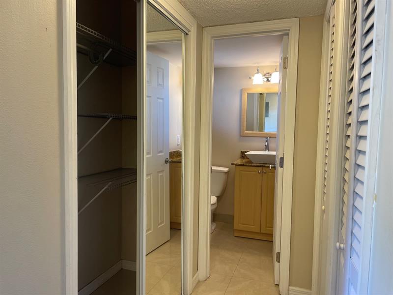 Image 25 of 34 For 608 Natura Blvd  109