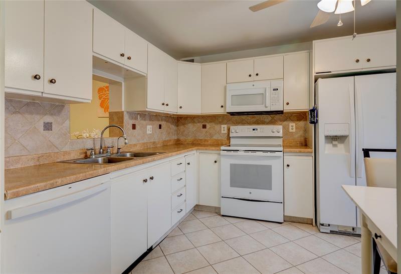 Image 10 of 26 For 3102 Portofino Pt  K3
