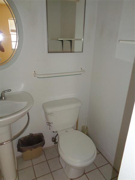 Image 17 of 21 For 3550 8th Ave  609