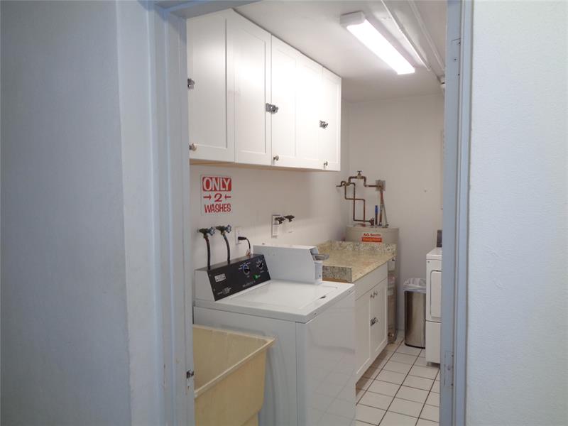 Image 18 of 21 For 3550 8th Ave  609