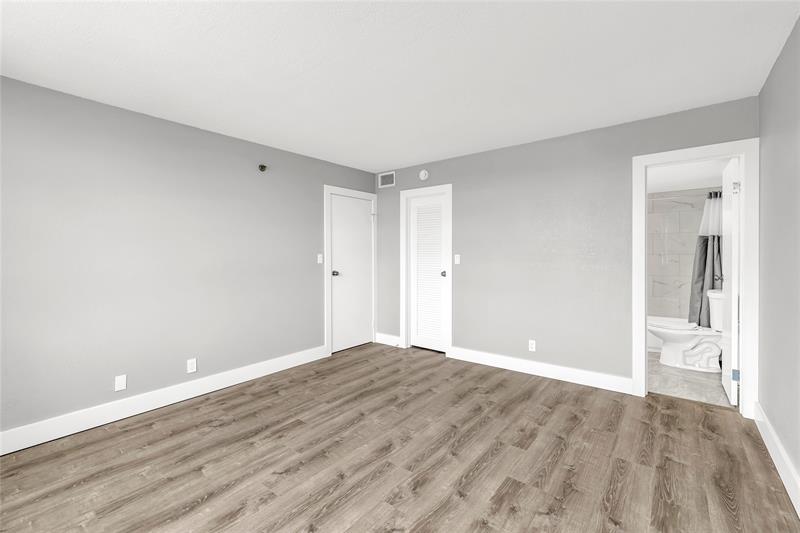 Image 9 of 21 For 3100 Rolling Hills Cir  109