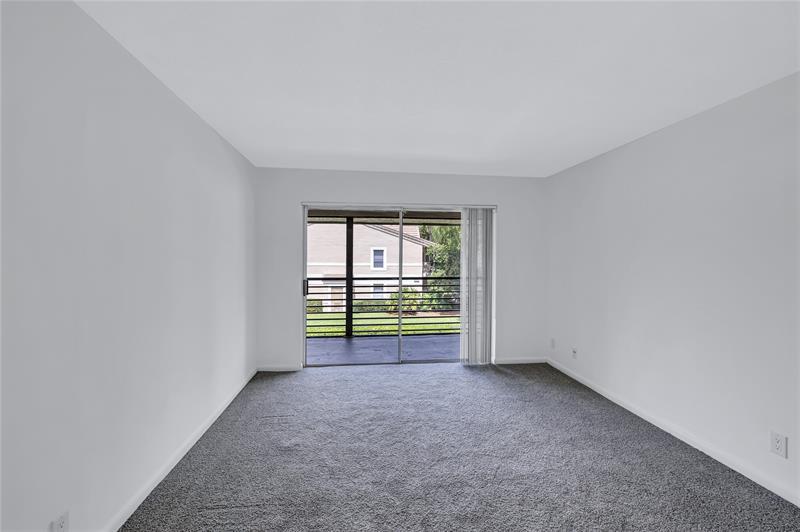 Image 14 of 29 For 2830 Riverside Dr  201-c