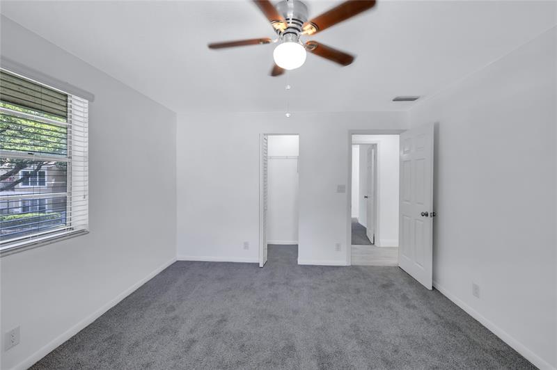 Image 15 of 29 For 2830 Riverside Dr  201-c