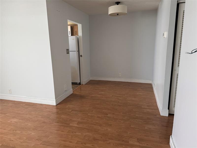 Image 8 of 20 For 2860 14th Street Cswy  405 D