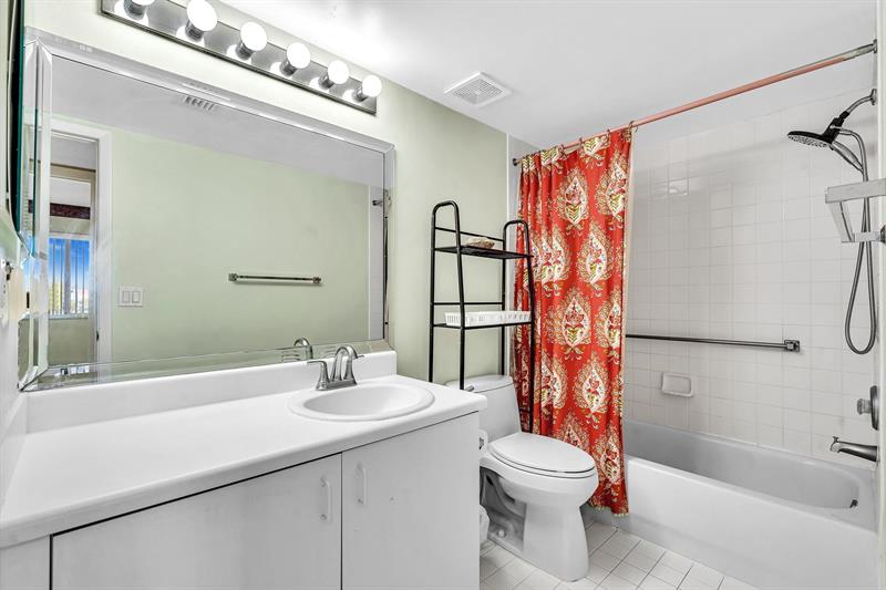 Image 30 of 73 For 9560 Weldon Cir  J413