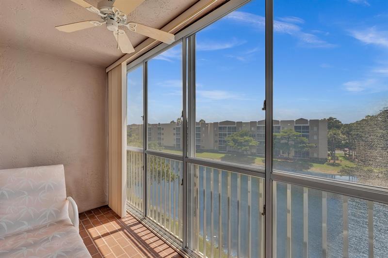 Image 38 of 73 For 9560 Weldon Cir  J413
